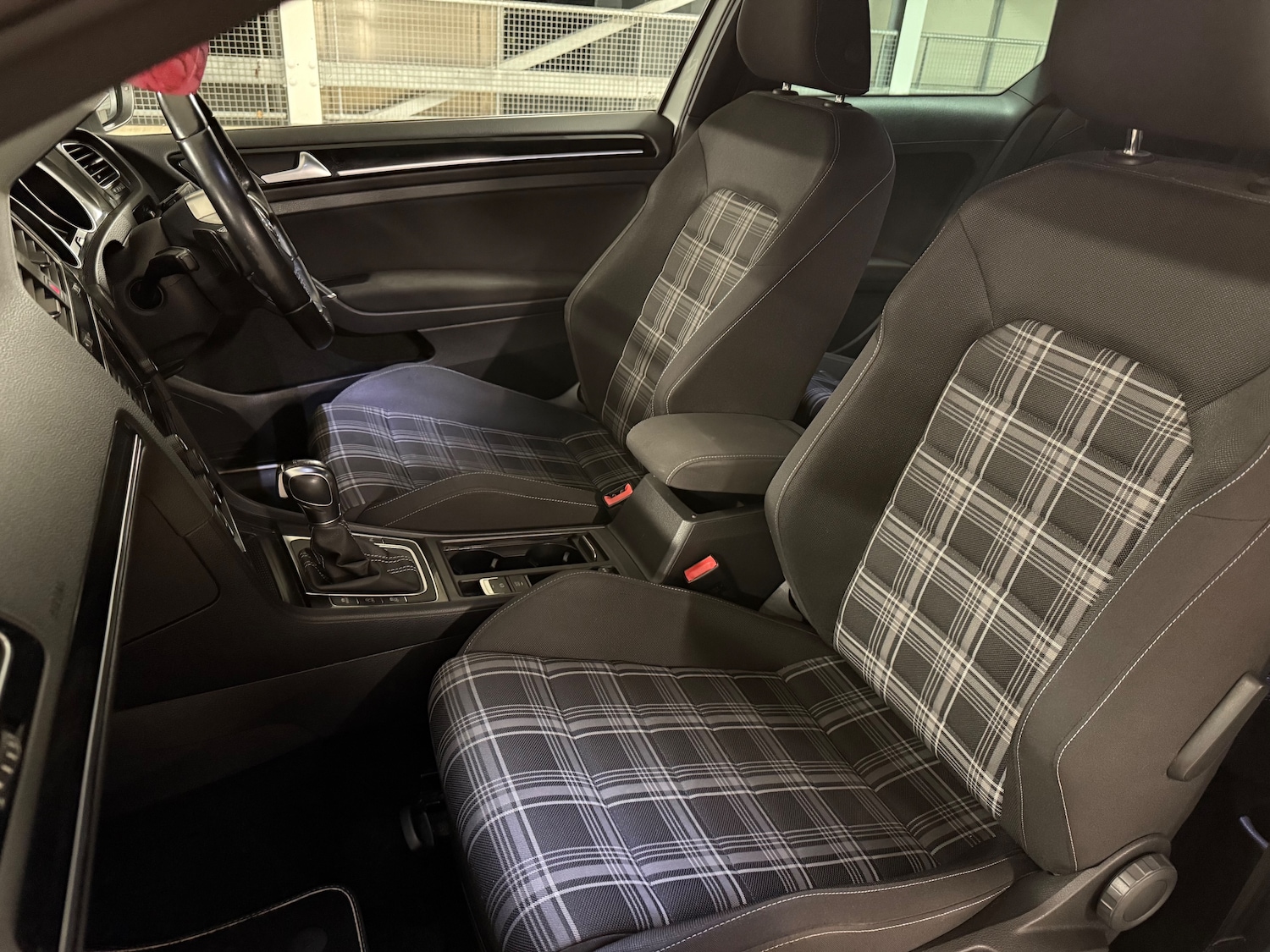 Used Volkswagen Golf 2015 for sale - 77218192: Photo 25