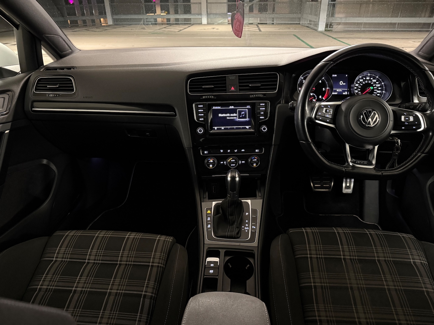 Used Volkswagen Golf 2015 for sale - 77218192: Photo 29