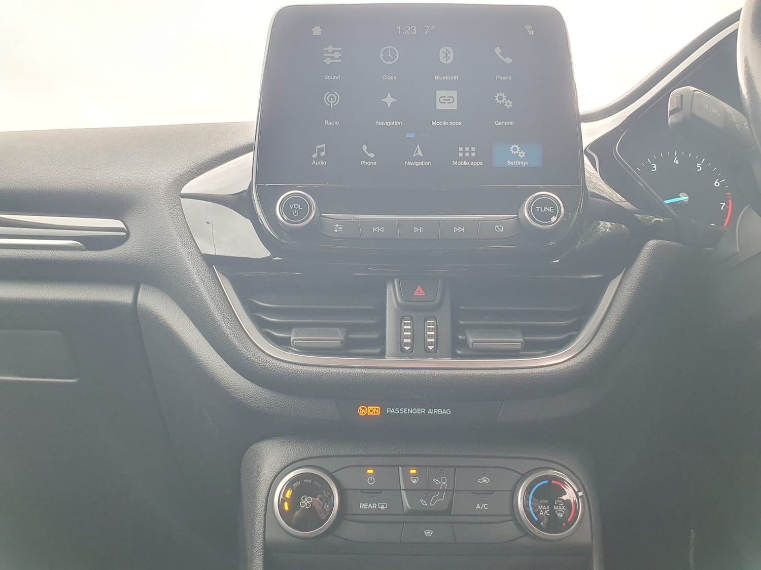 Used Ford Fiesta 2018 for sale - 77232335: Photo 34