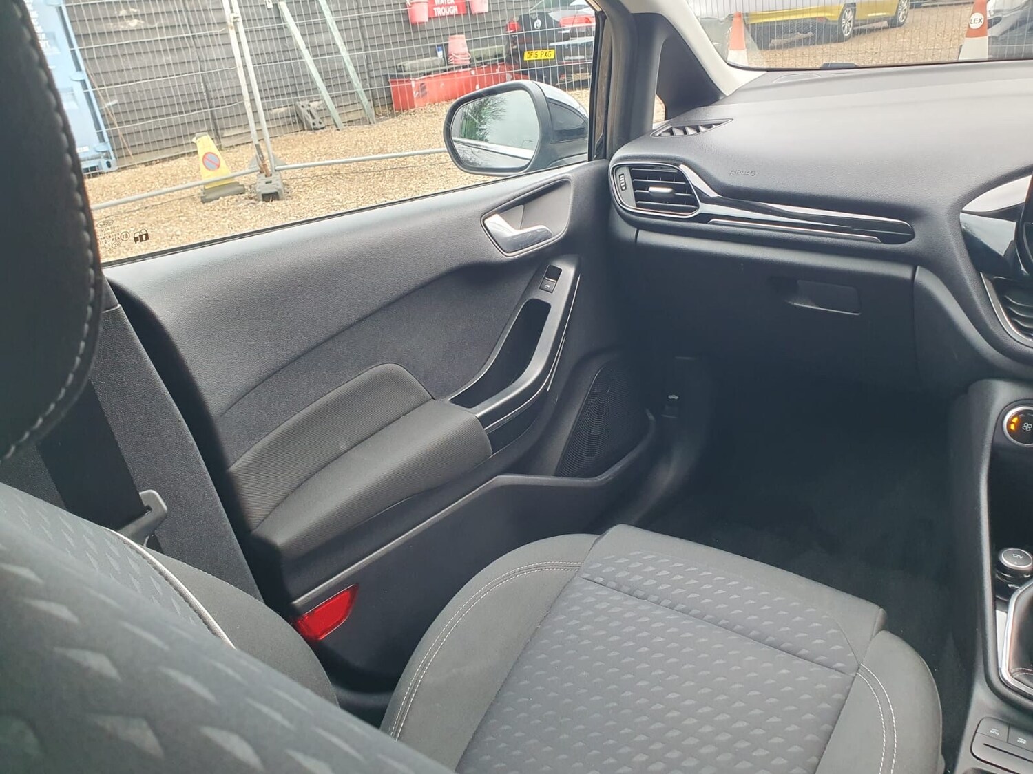 Used Ford Fiesta 2018 for sale - 77232335: Photo 38