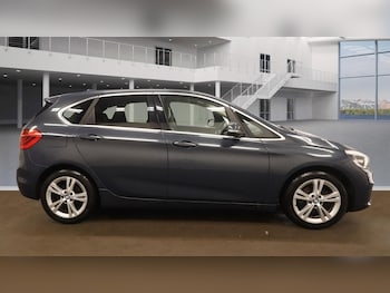 Used BMW 2 Series 2015 for sale - 77576587: Photo