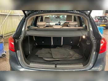 Used BMW 2 Series 2015 for sale - 77576587: Photo