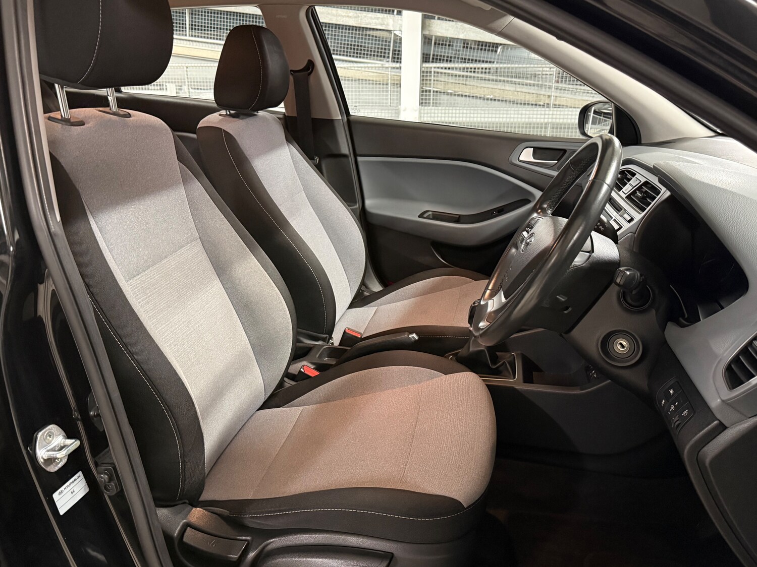 Used Hyundai i20 2016 for sale - 78187360: Photo 18