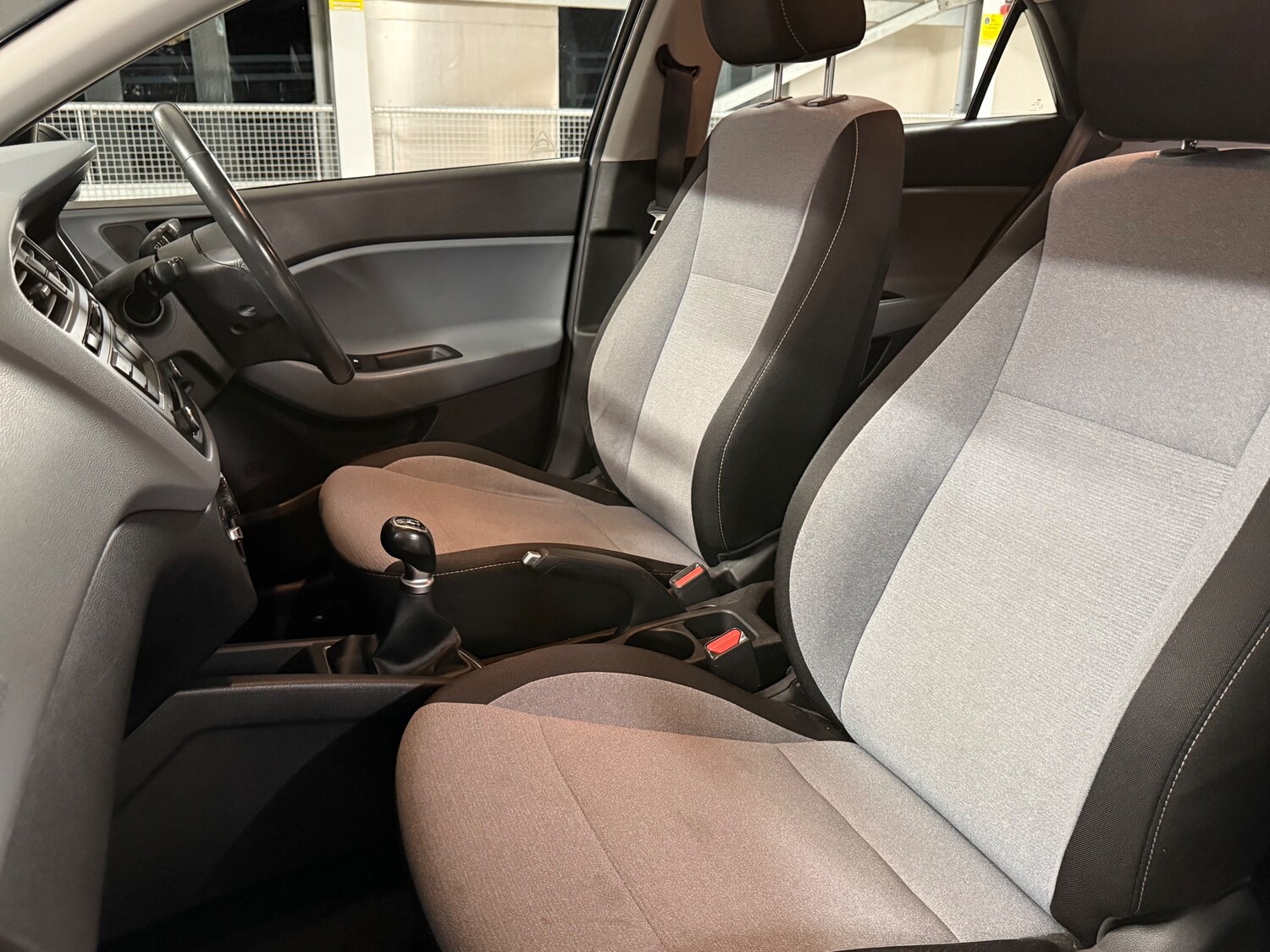 Used Hyundai i20 2016 for sale - 78187360: Photo 38