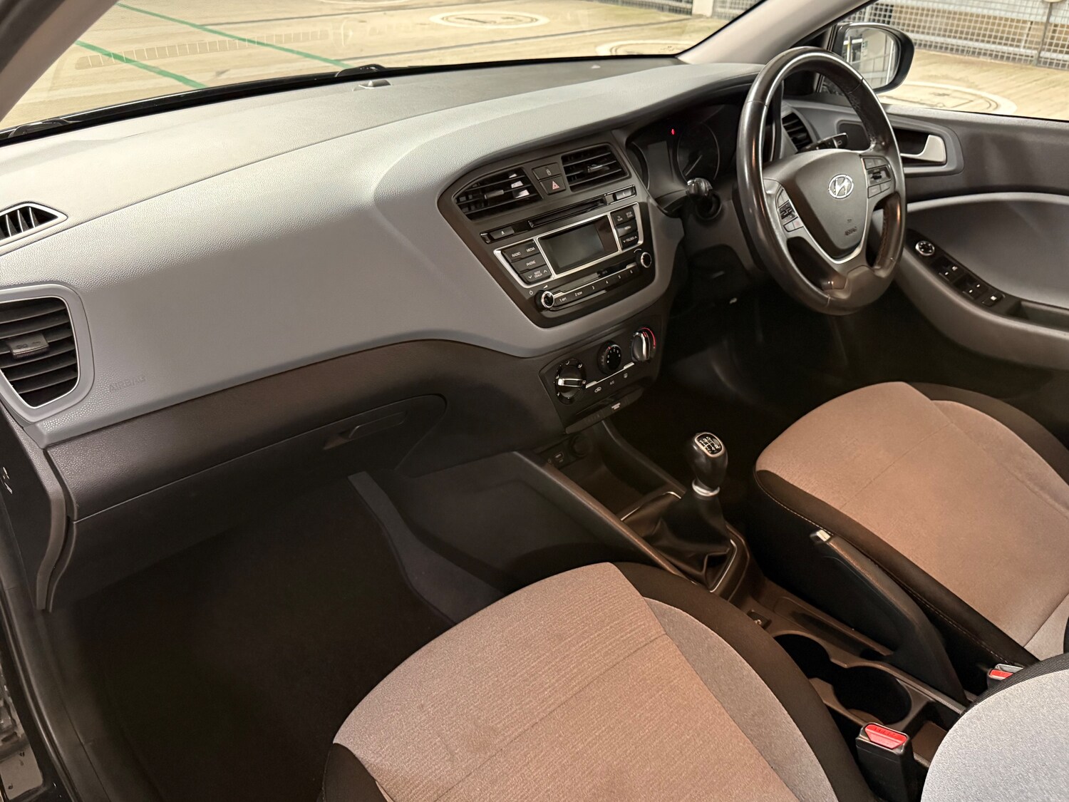 Used Hyundai i20 2016 for sale - 78187360: Photo 39