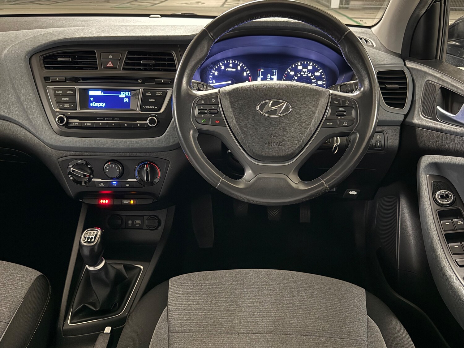 Used Hyundai i20 2016 for sale - 78187360: Photo 41