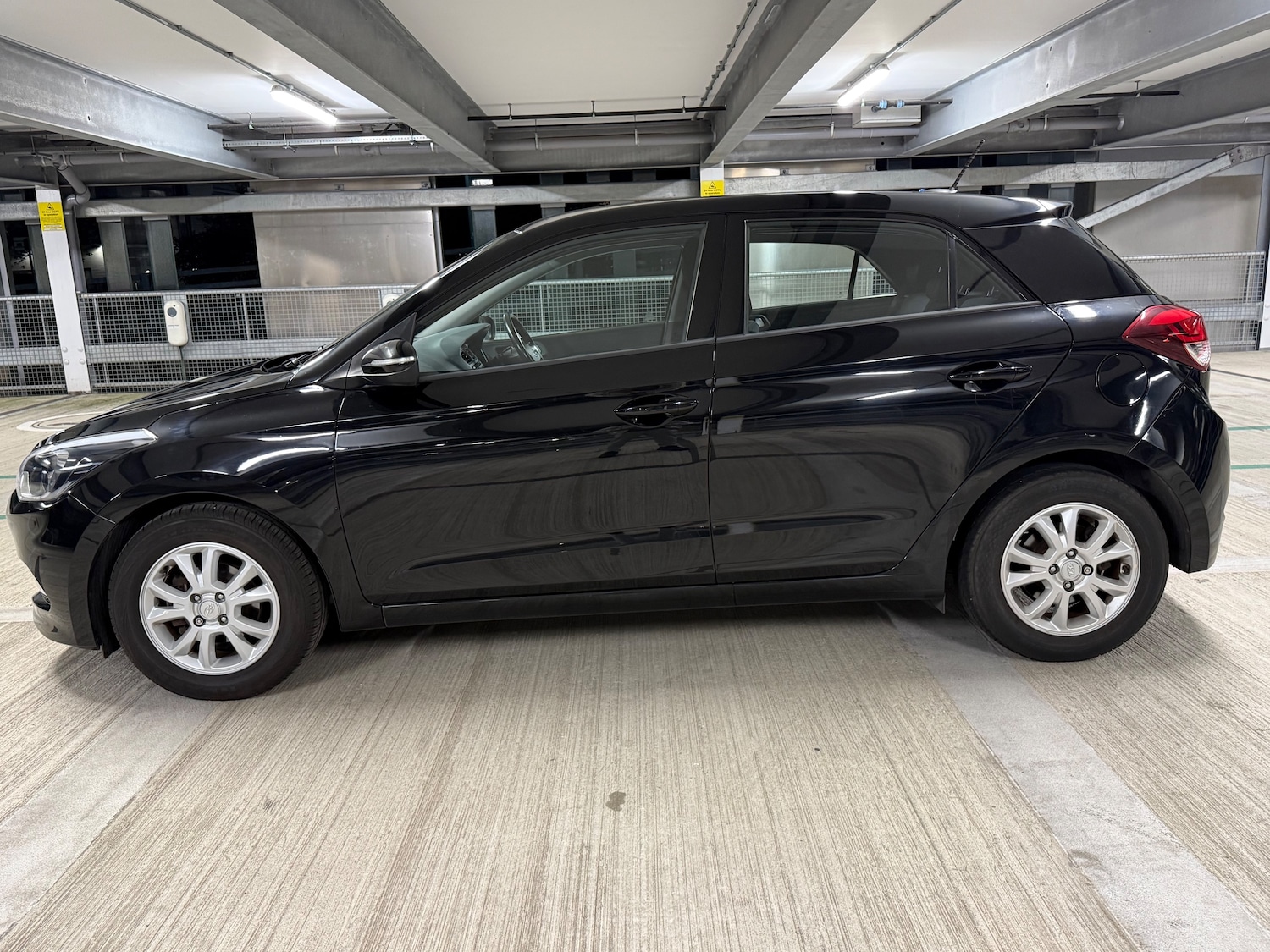 Used Hyundai i20 2016 for sale - 78187360: Photo 5