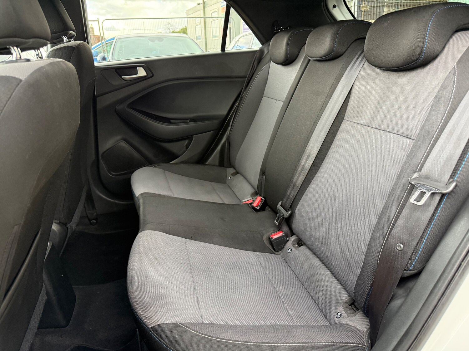 Used Hyundai i20 2016 for sale - 78213368: Photo 24