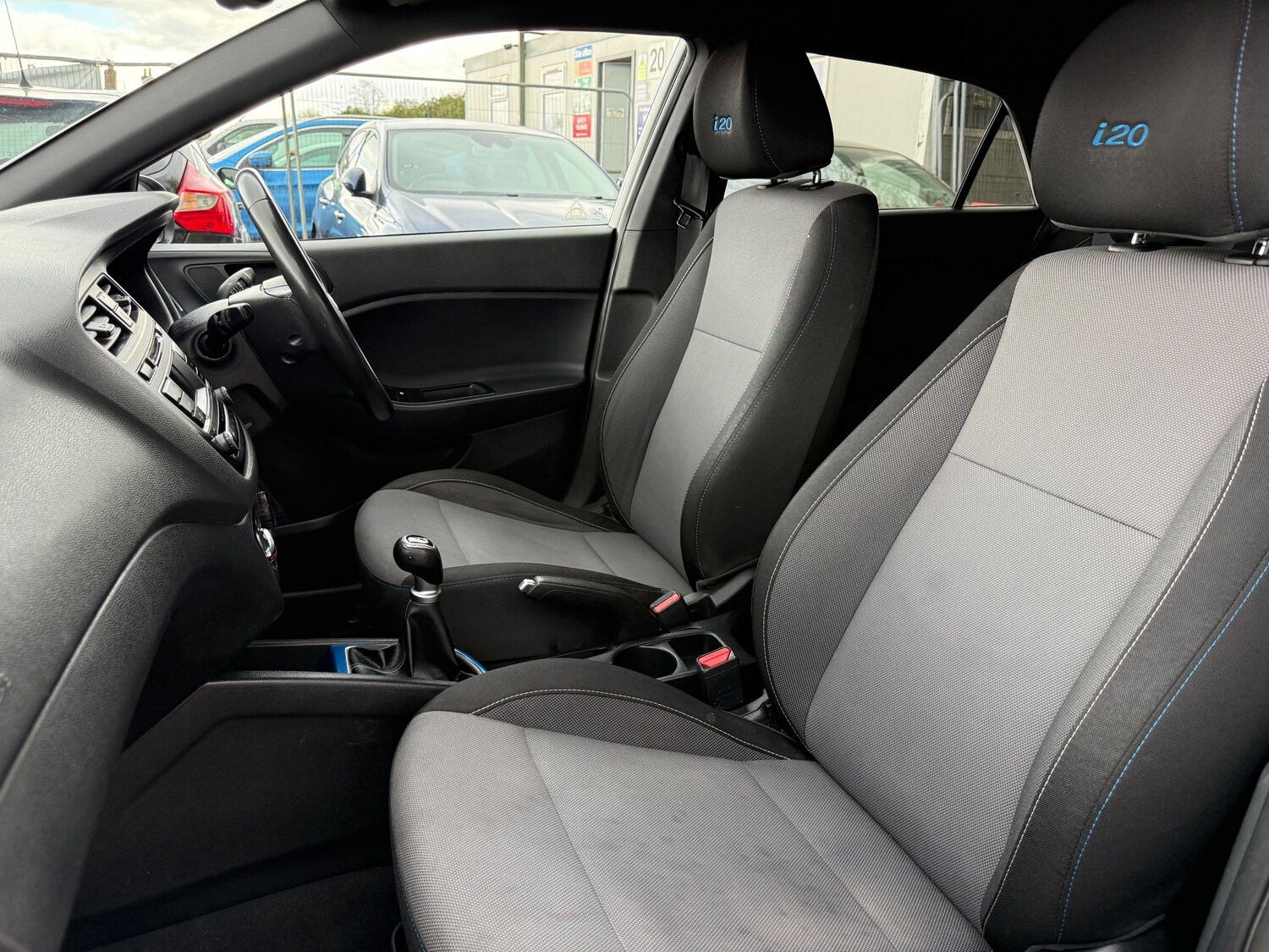 Used Hyundai i20 2016 for sale - 78213368: Photo 28