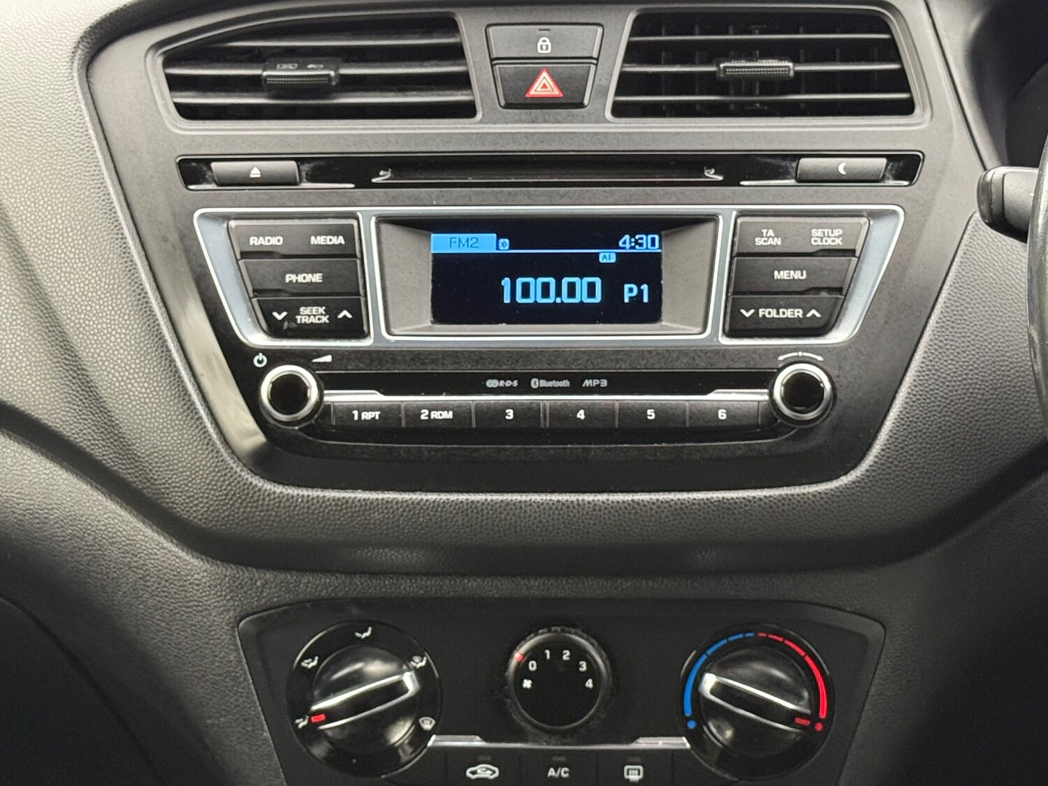 Used Hyundai i20 2016 for sale - 78213368: Photo 33