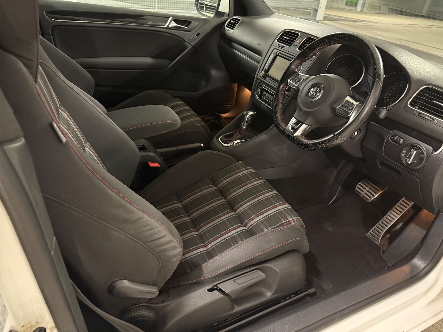 Used Volkswagen Golf 2011 for sale - 78022375: Photo 20