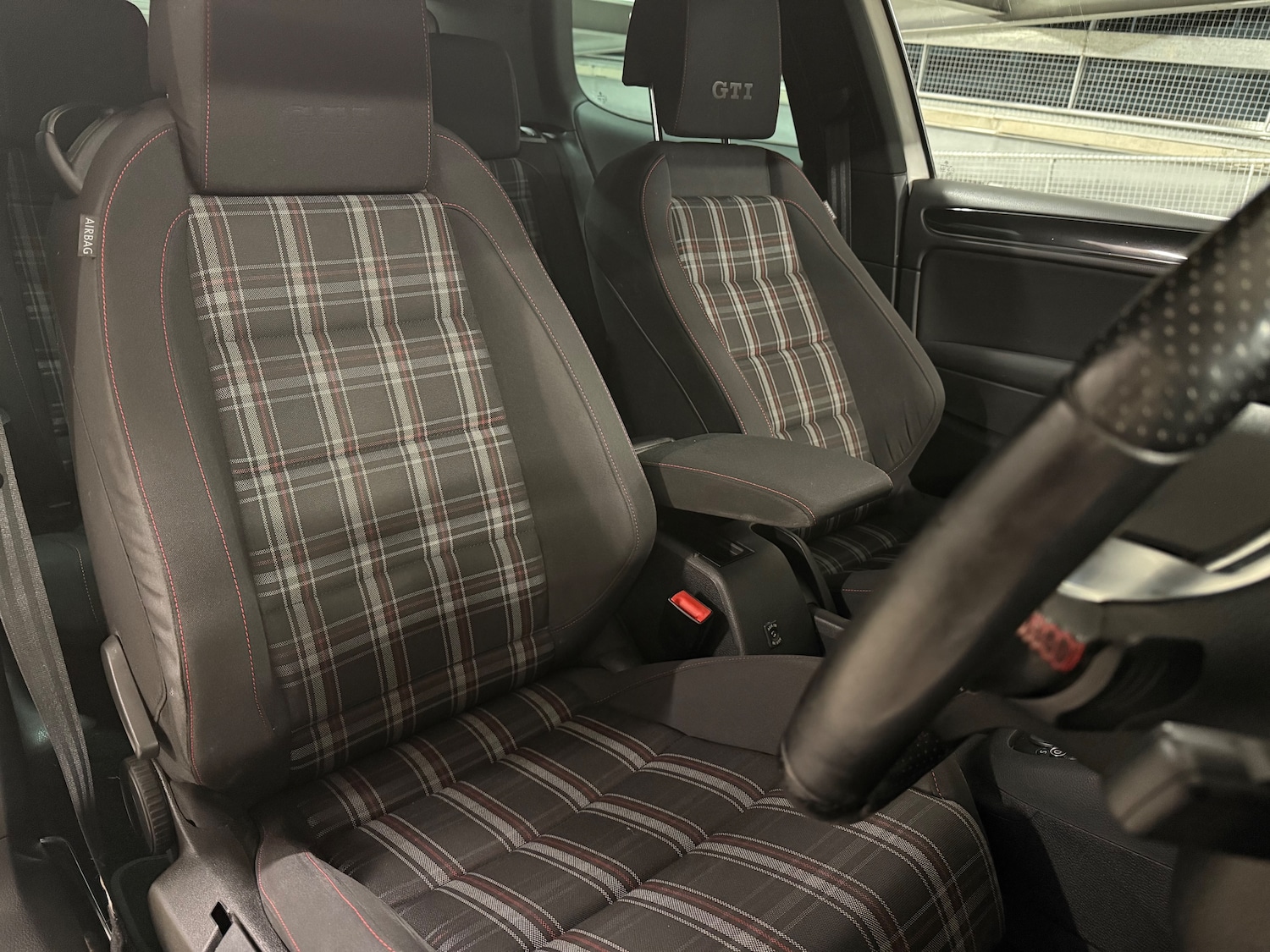 Used Volkswagen Golf 2011 for sale - 78022375: Photo 22