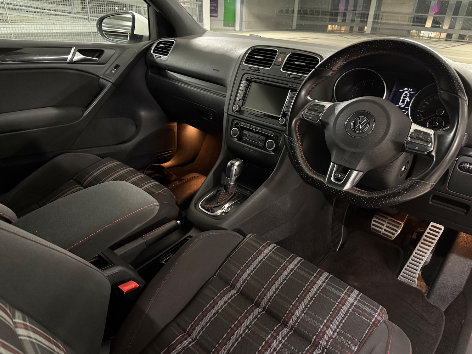 Used Volkswagen Golf 2011 for sale - 78022375: Photo 23