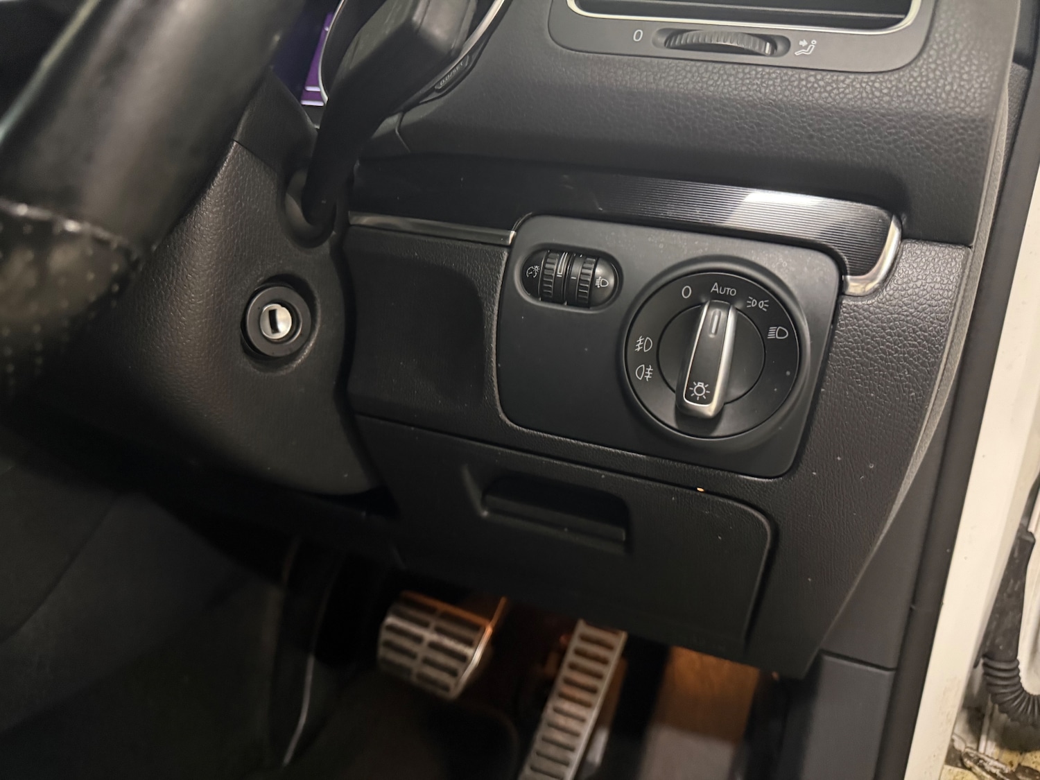 Used Volkswagen Golf 2011 for sale - 78022375: Photo 24