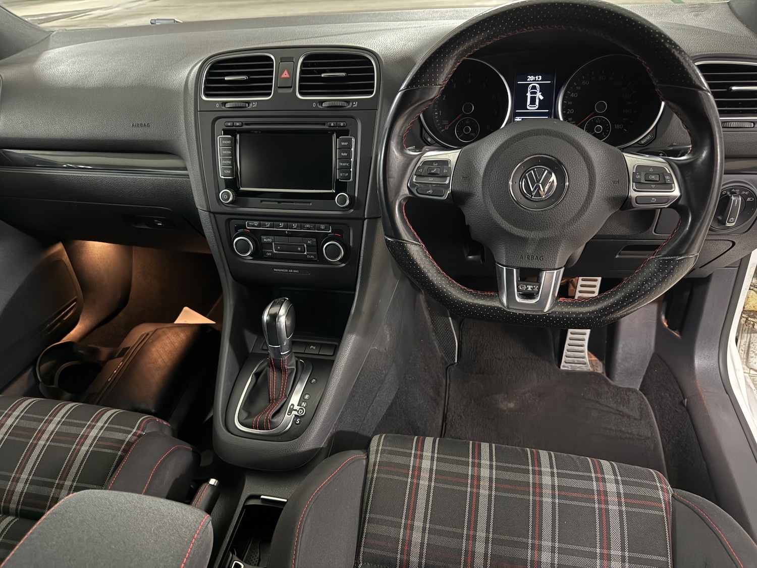 Used Volkswagen Golf 2011 for sale - 78022375: Photo 25