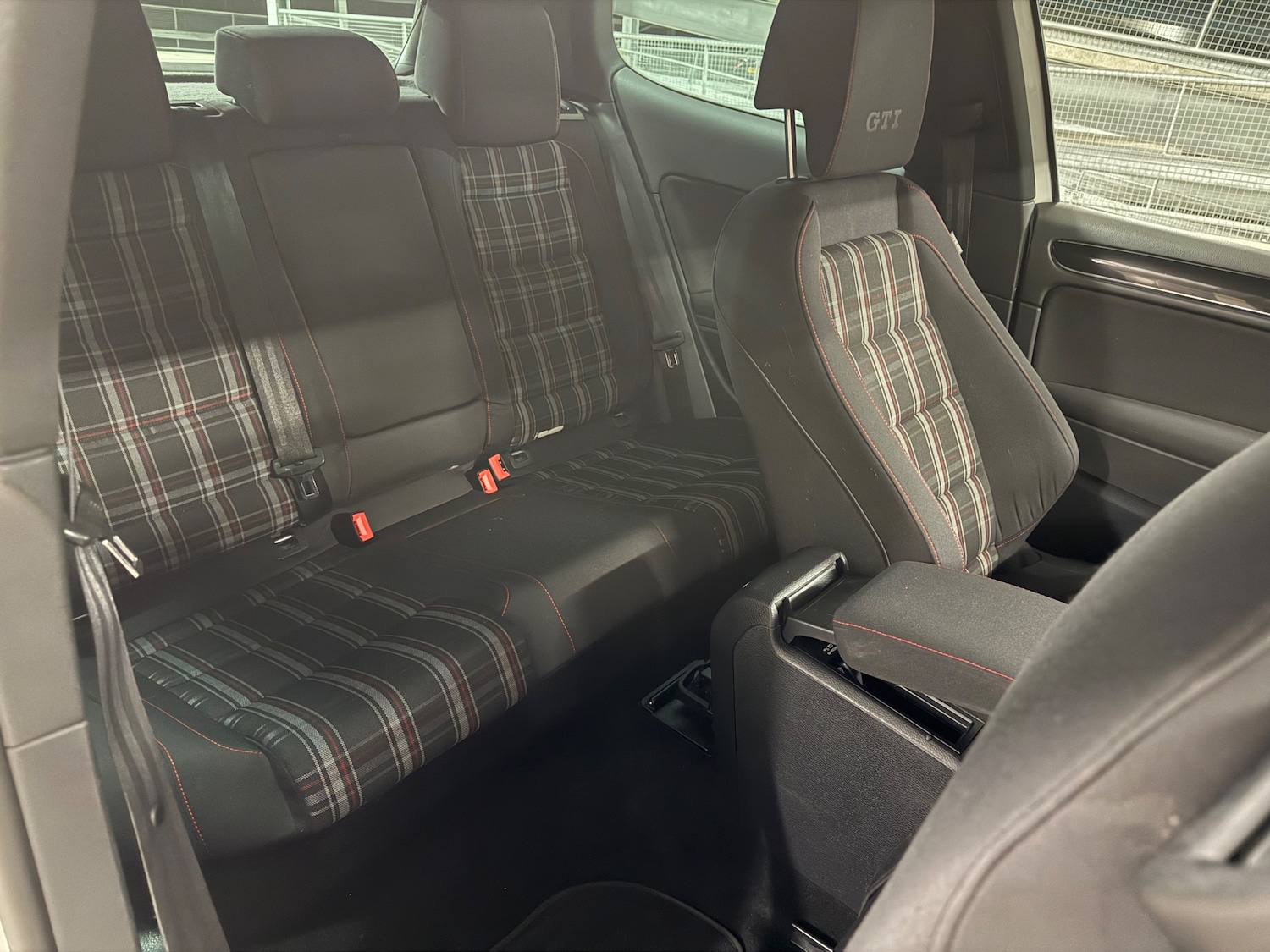 Used Volkswagen Golf 2011 for sale - 78022375: Photo 26