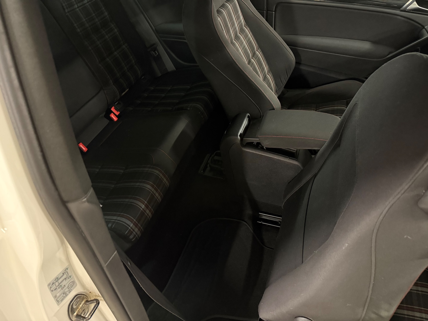 Used Volkswagen Golf 2011 for sale - 78022375: Photo 28