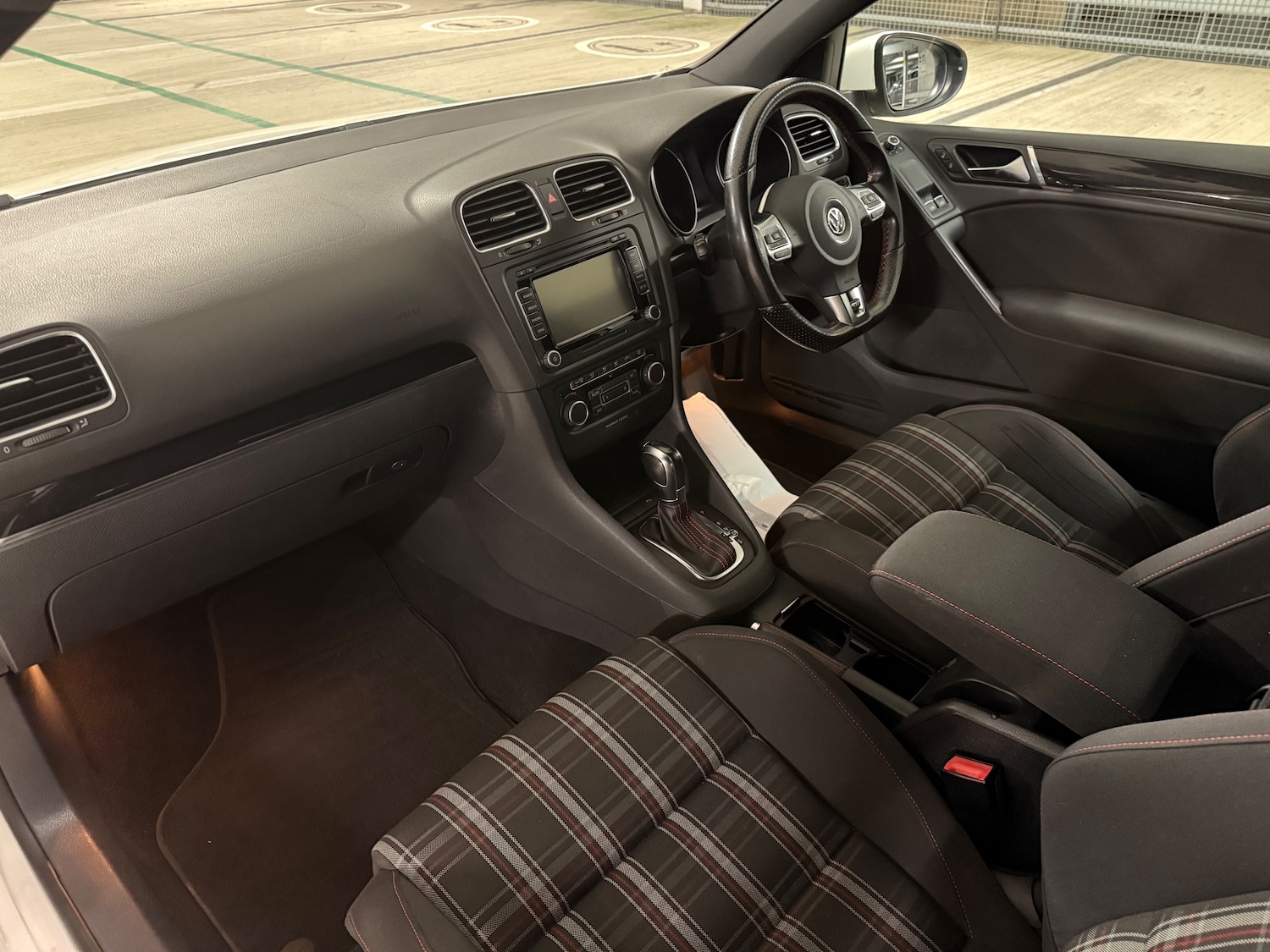 Used Volkswagen Golf 2011 for sale - 78022375: Photo 33