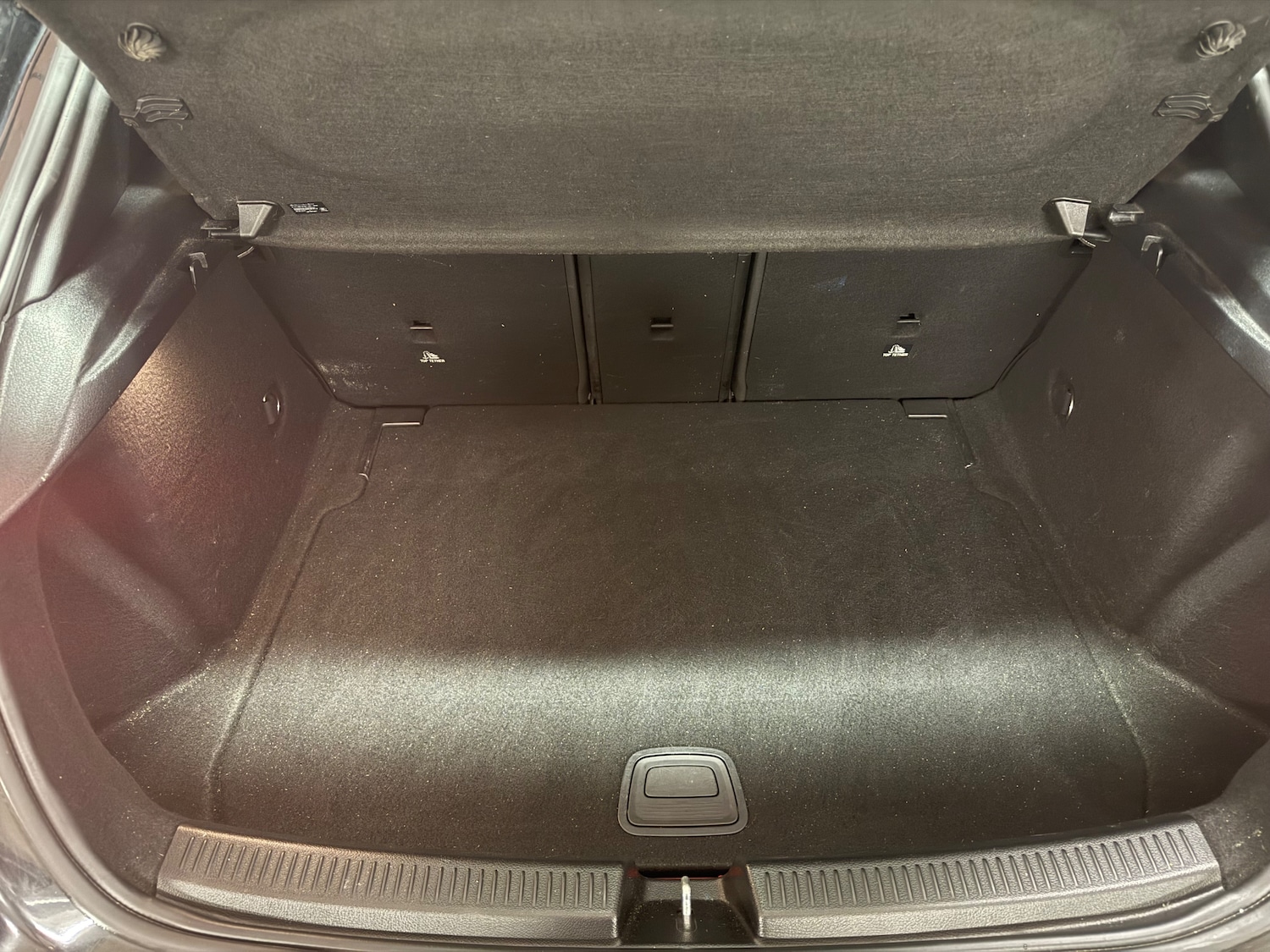 Used Mercedes-Benz A-Class 2019 for sale - 77685888: Photo 31