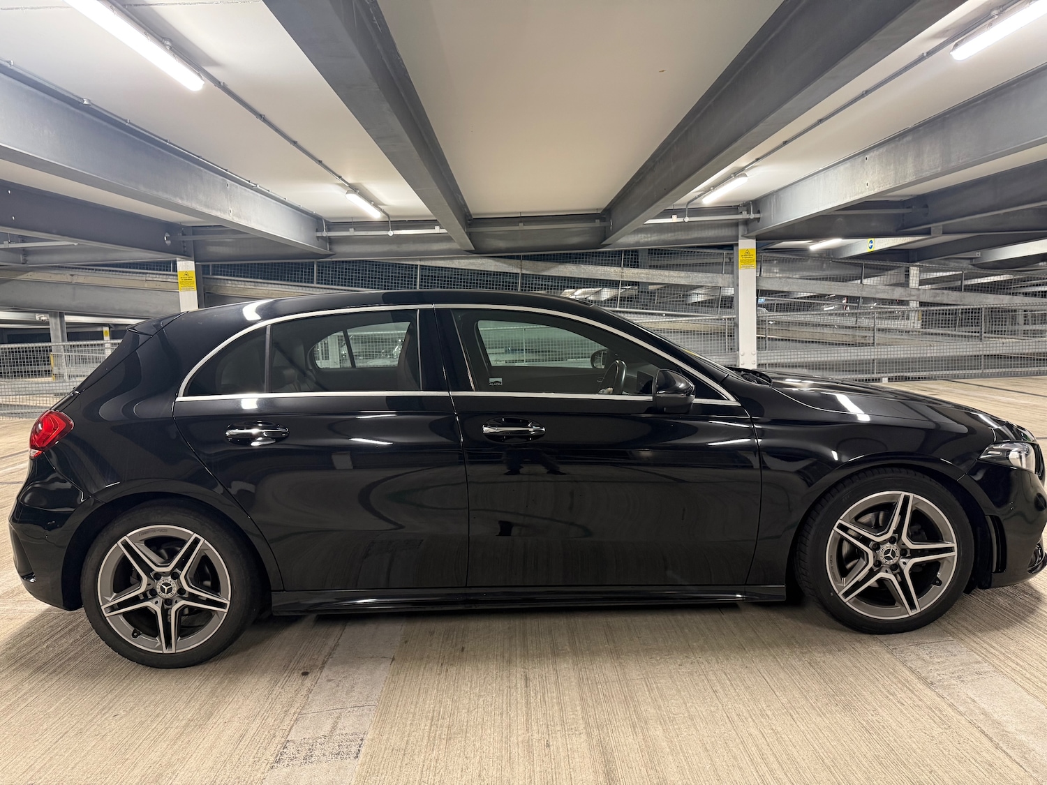 Used Mercedes-Benz A-Class 2019 for sale - 77685888: Photo 5