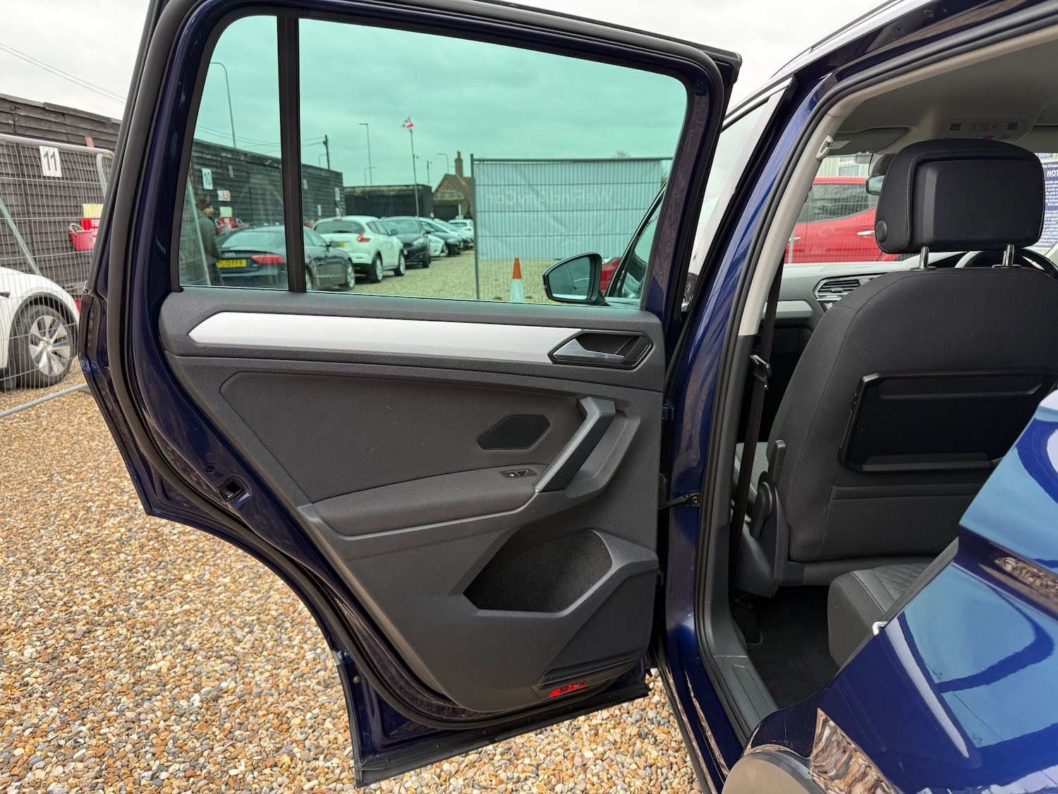 Used Volkswagen Tiguan 2017 for sale - 77593293: Photo 31