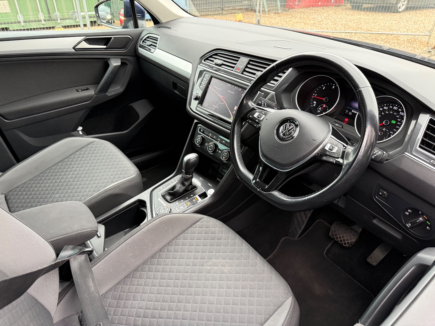 Used Volkswagen Tiguan 2017 for sale - 77593293: Photo 48