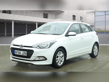 Used Hyundai i20 2016 for sale - 77576571: Photo