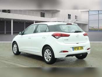 Used Hyundai i20 2016 for sale - 77576571: Photo