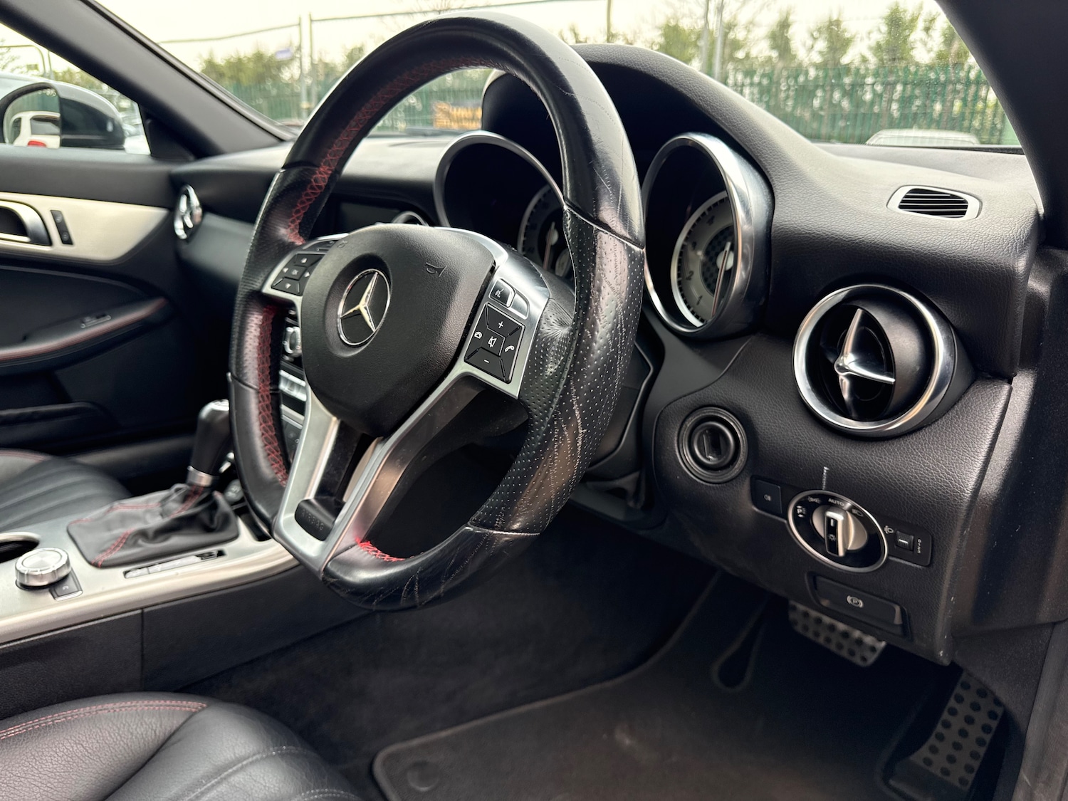 Used Mercedes-Benz SLK 2011 for sale - 78134831: Photo 20