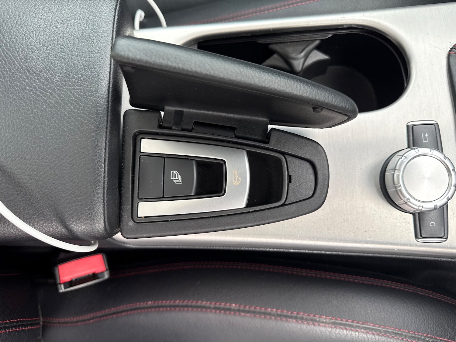 Used Mercedes-Benz SLK 2011 for sale - 78134831: Photo 24