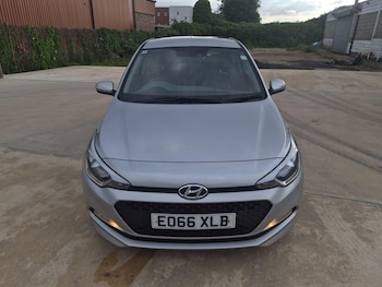 Used Hyundai i20 2016 for sale - 78958978: Photo
