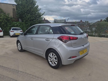 Used Hyundai i20 2016 for sale - 78958978: Photo