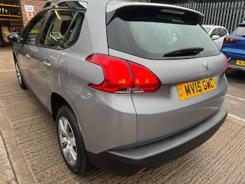 Used Peugeot 2008 2015 for sale - 78170120: Photo