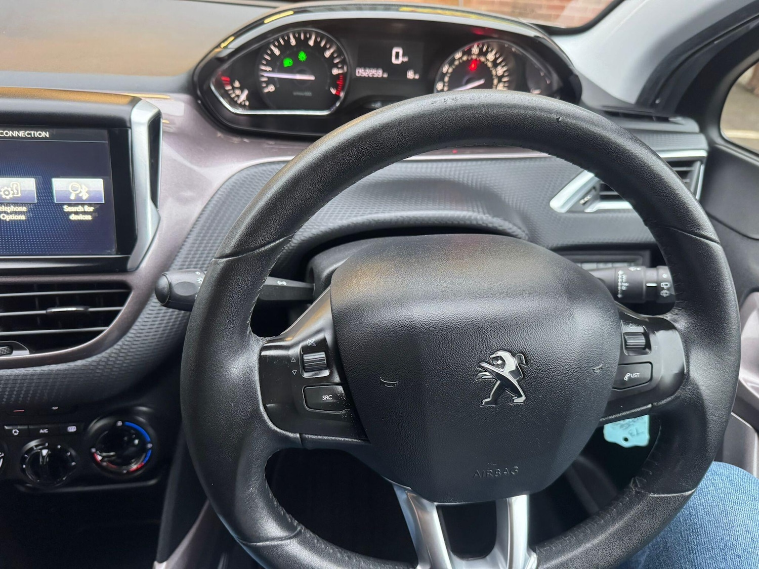 Used Peugeot 2008 2015 for sale - 78170120: Photo 9