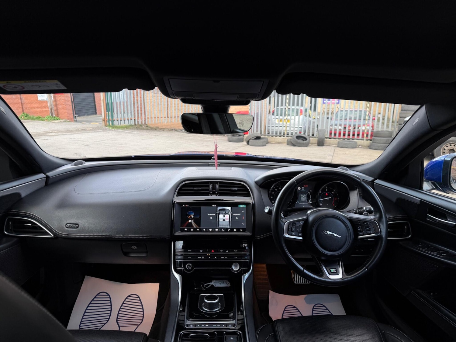 Used Jaguar XE 2019 for sale - 78171078: Photo 14