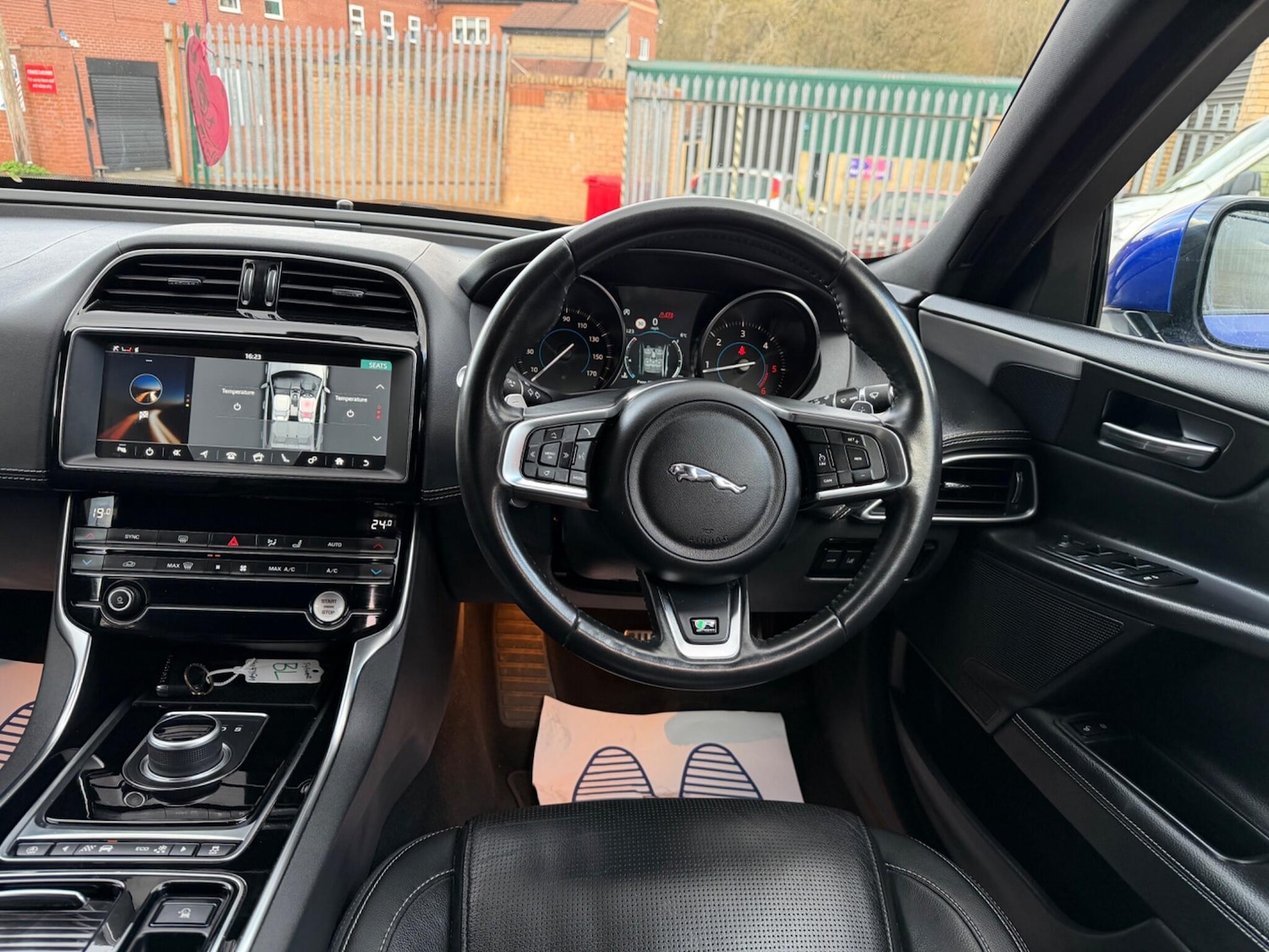 Used Jaguar XE 2019 for sale - 78171078: Photo 15