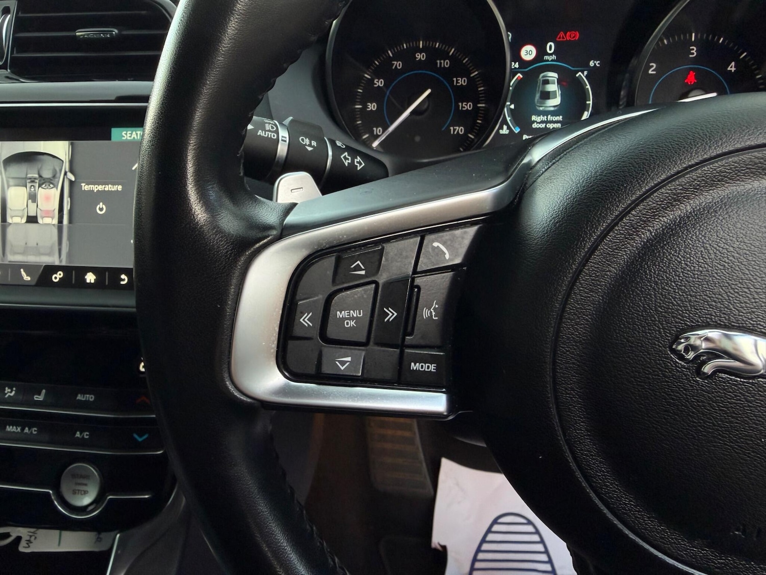 Used Jaguar XE 2019 for sale - 78171078: Photo 21