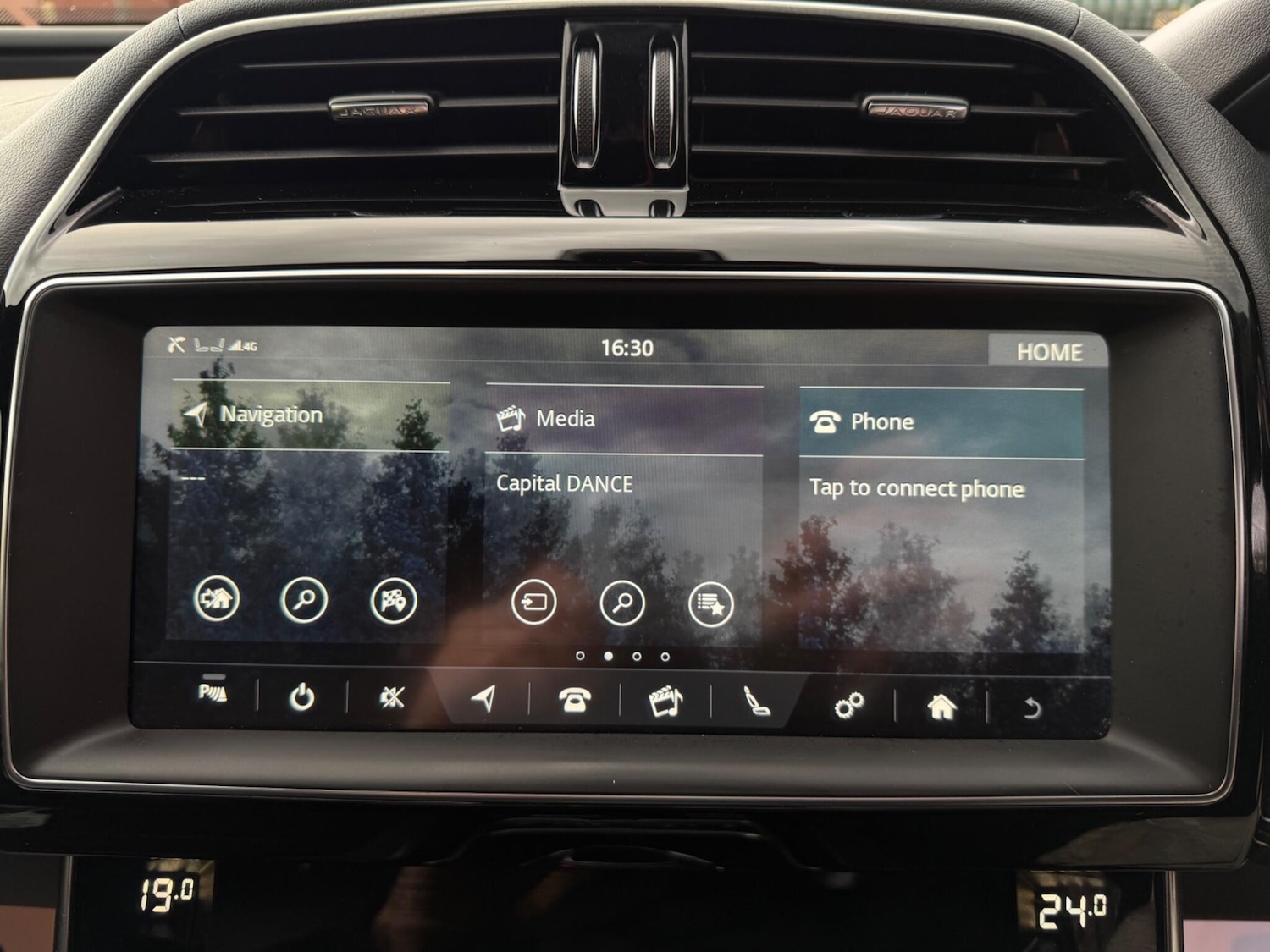 Used Jaguar XE 2019 for sale - 78171078: Photo 46