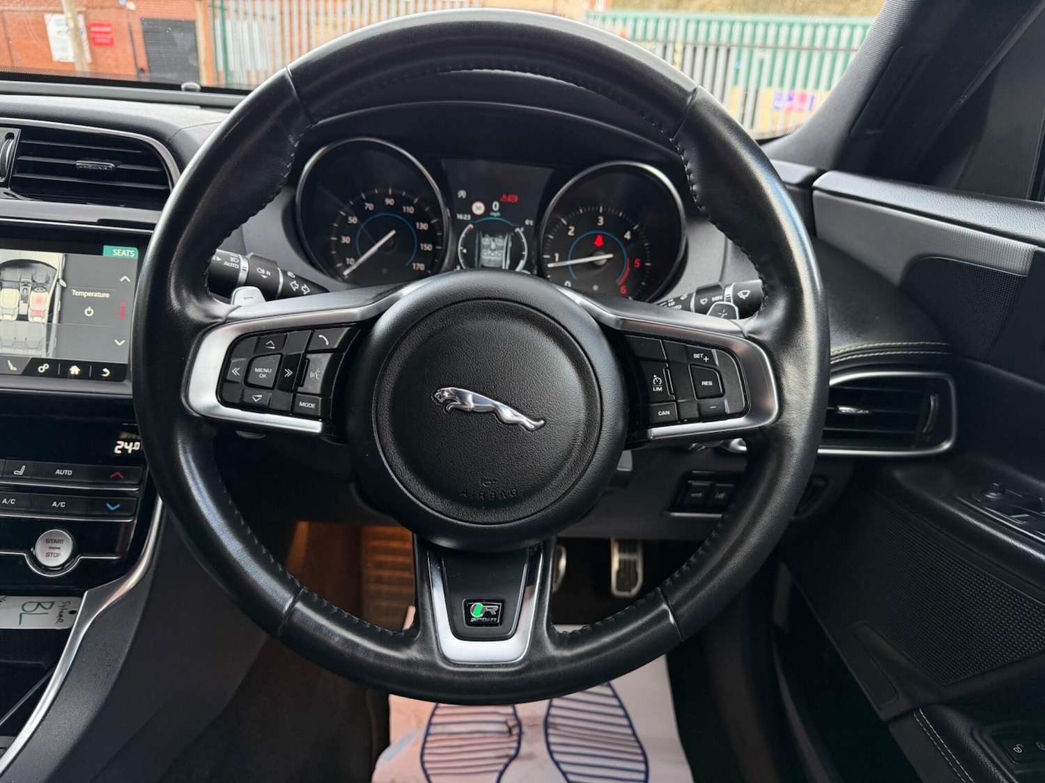 Used Jaguar XE 2019 for sale - 78171078: Photo 54