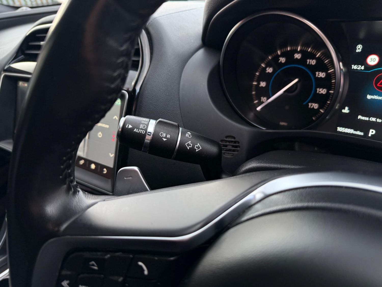 Used Jaguar XE 2019 for sale - 78171078: Photo 60