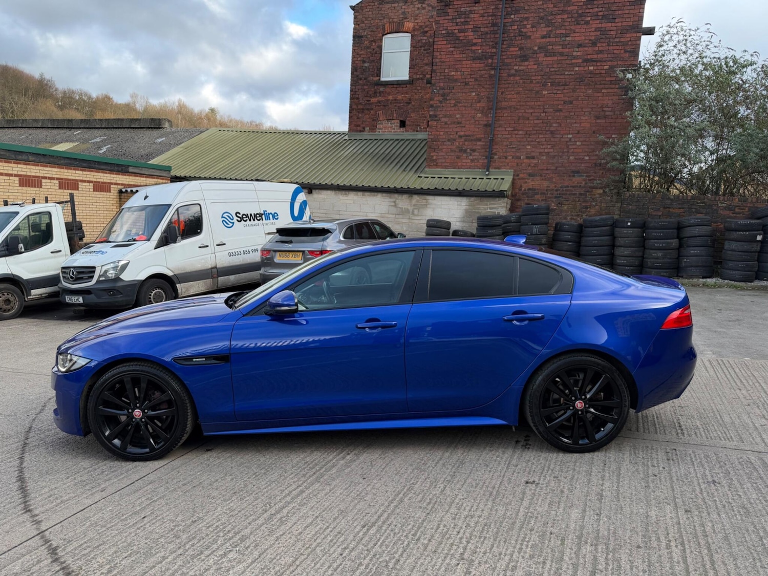 Used Jaguar XE 2019 for sale - 78171078: Photo 8