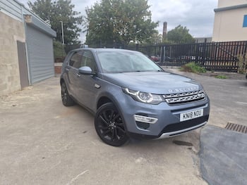 Used Land Rover Discovery Sport 2018 for sale - 79646224: Photo