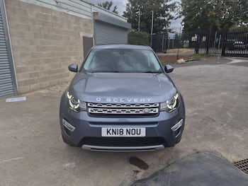 Used Land Rover Discovery Sport 2018 for sale - 79646224: Photo