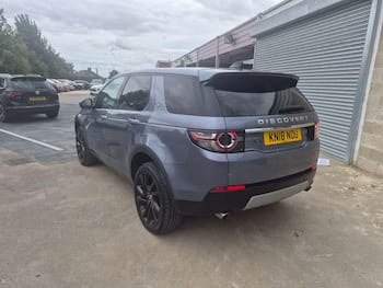 Used Land Rover Discovery Sport 2018 for sale - 79646224: Photo