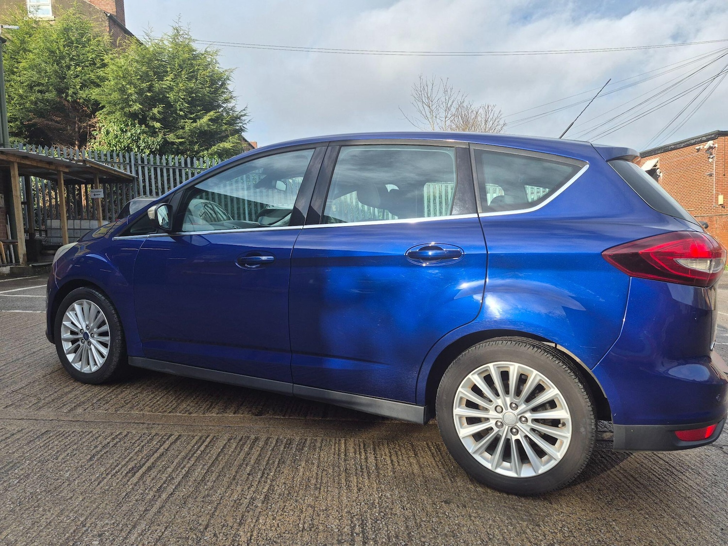 Used Ford C-Max 2015 for sale - 78170110: Photo 16