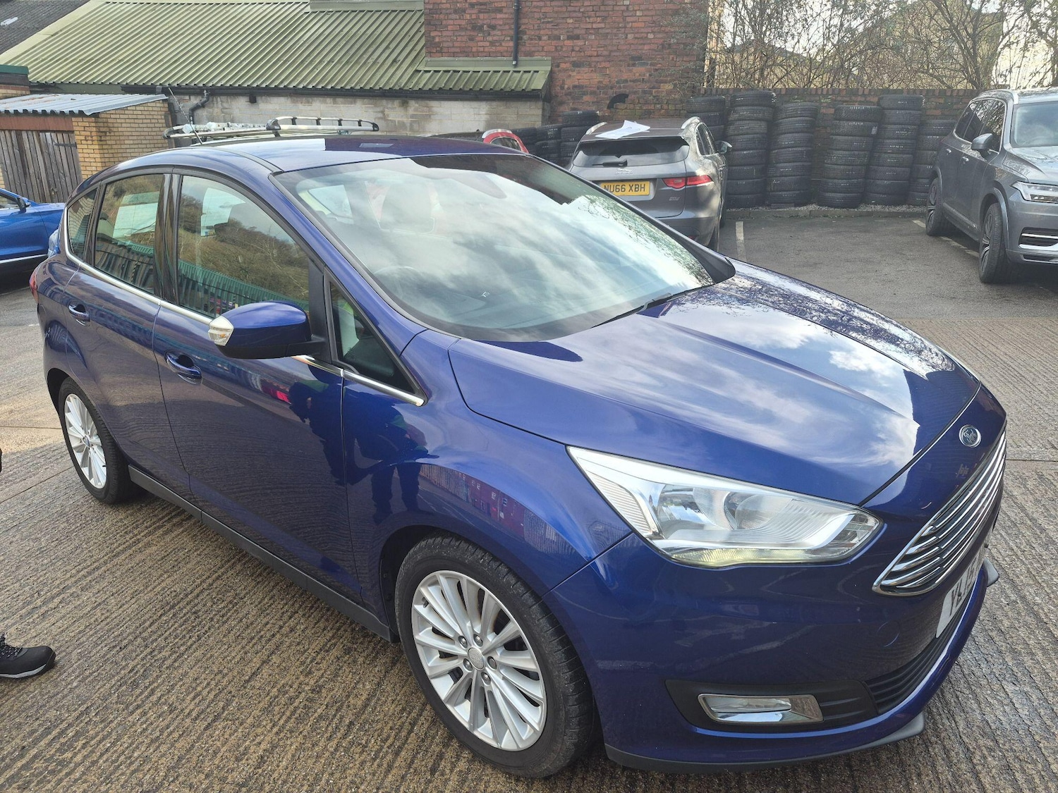 Used Ford C-Max 2015 for sale - 78170110: Photo 2