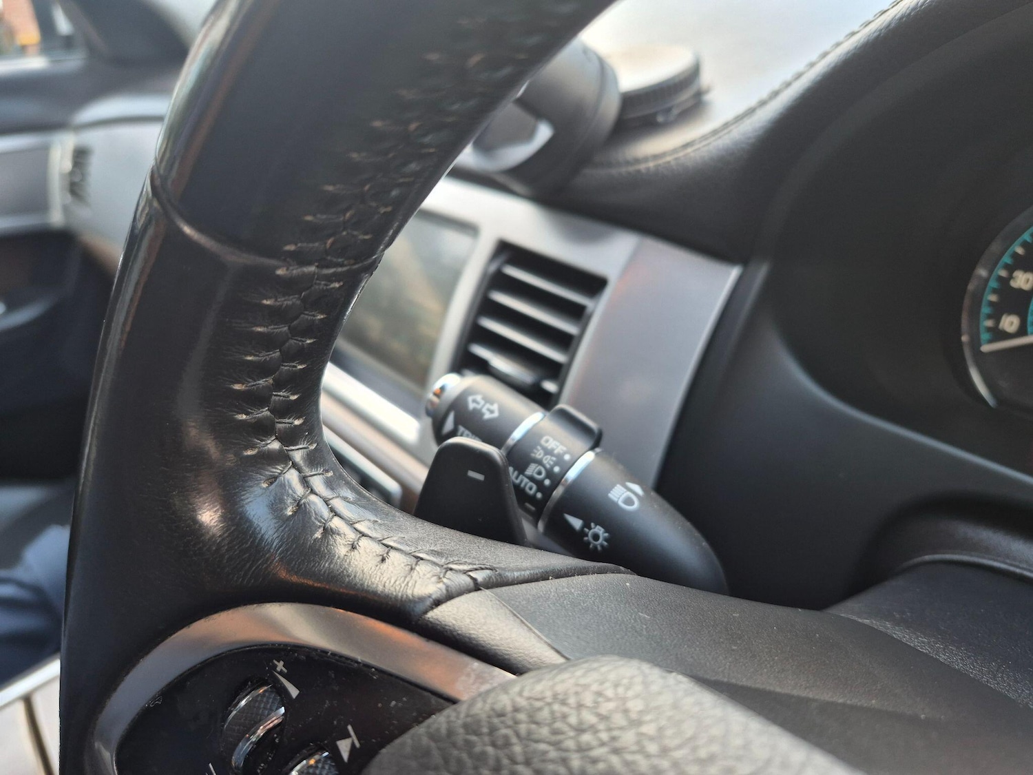 Used Jaguar XF 2012 for sale - 78170378: Photo 24