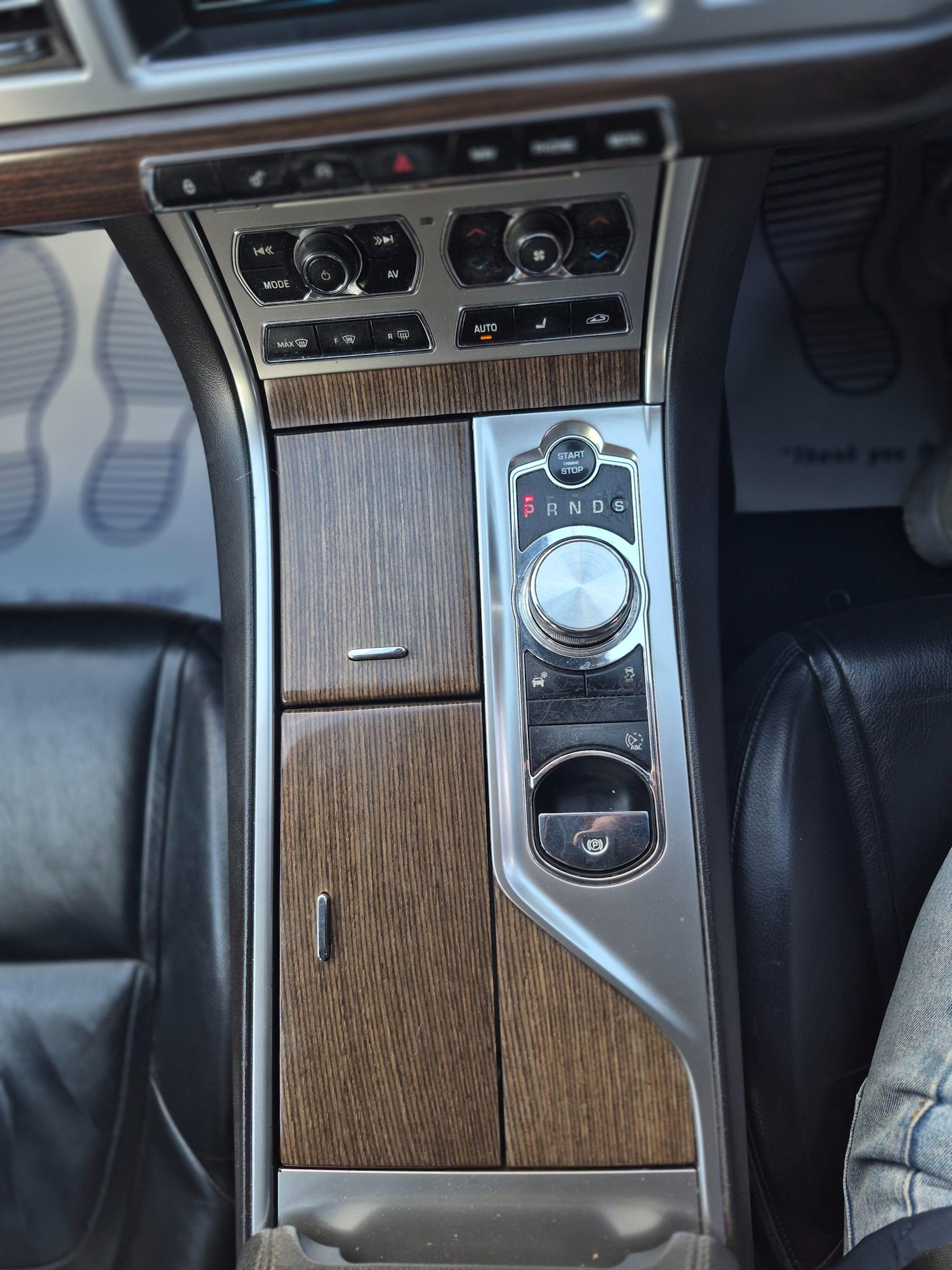 Used Jaguar XF 2012 for sale - 78170378: Photo 26