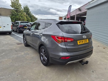 Used Hyundai Santa Fe 2014 for sale - 79565794: Photo
