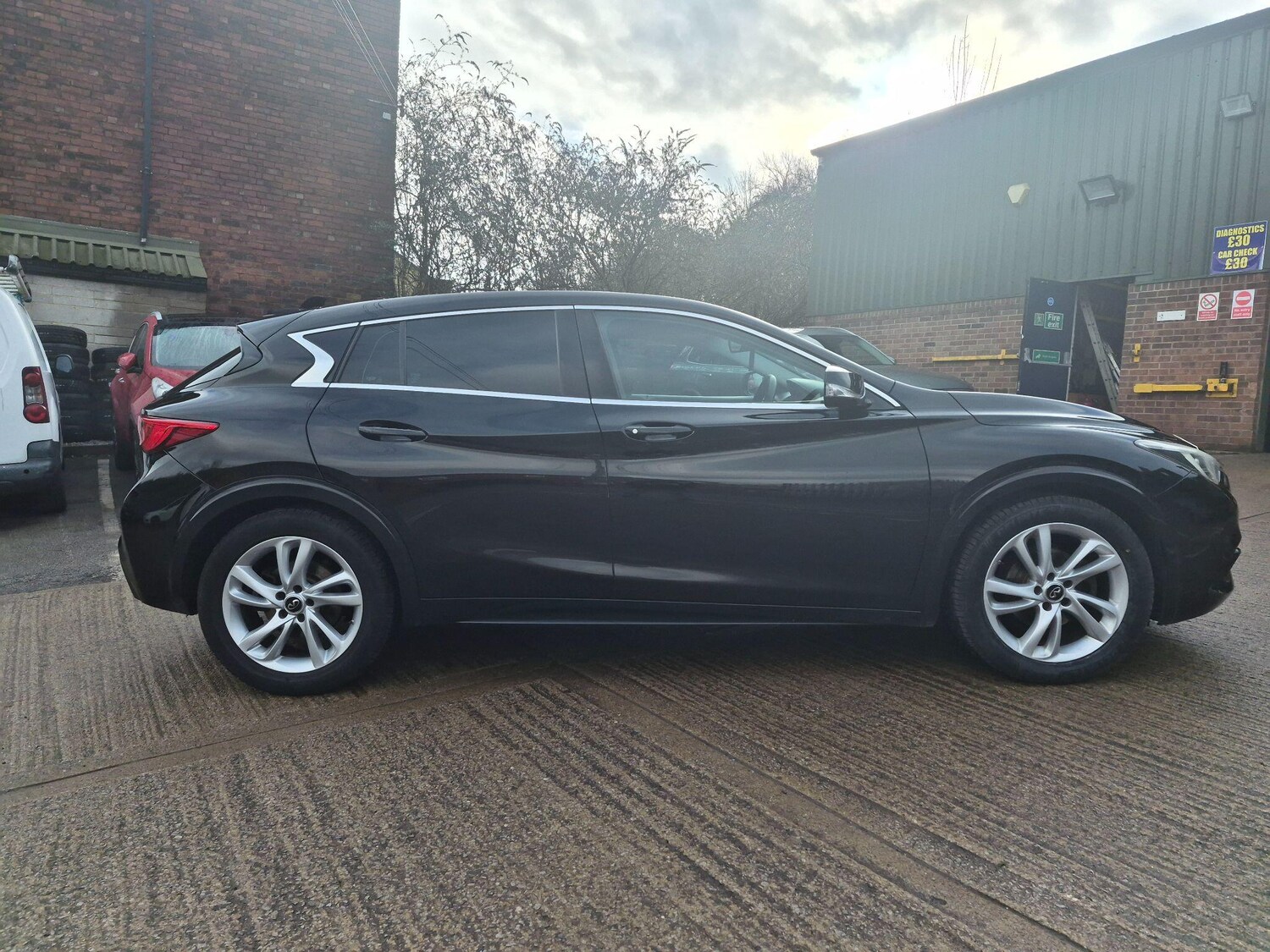 Used Infiniti Q30 2017 for sale - 78170107: Photo 20